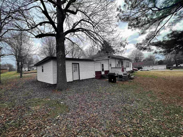 Piggott, AR 72454,213 S 10th Avenue