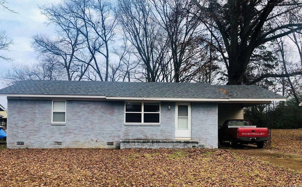 Bald Knob, AR 72010,308 N Main Street