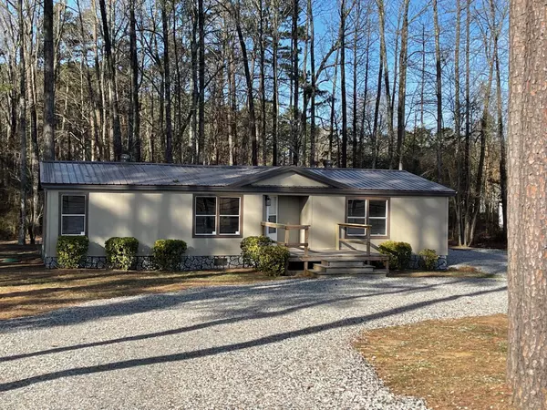 40 Moreland Dr., Greers Ferry, AR 72067