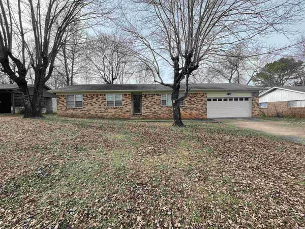 309 N 25th Street, Ozark, AR 72949