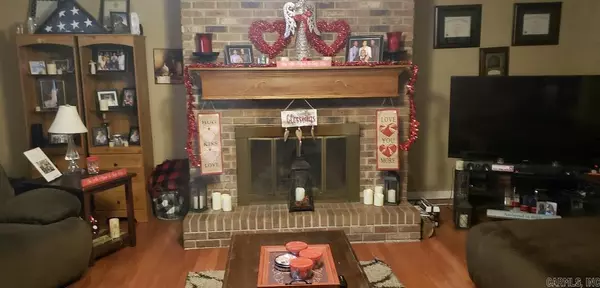 Lonoke, AR 72086,1205 Oakdale