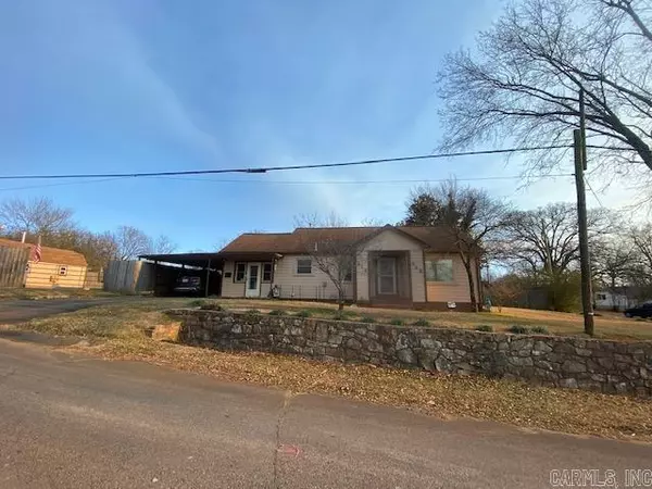 812 Oak Avenue, Mena, AR 71953