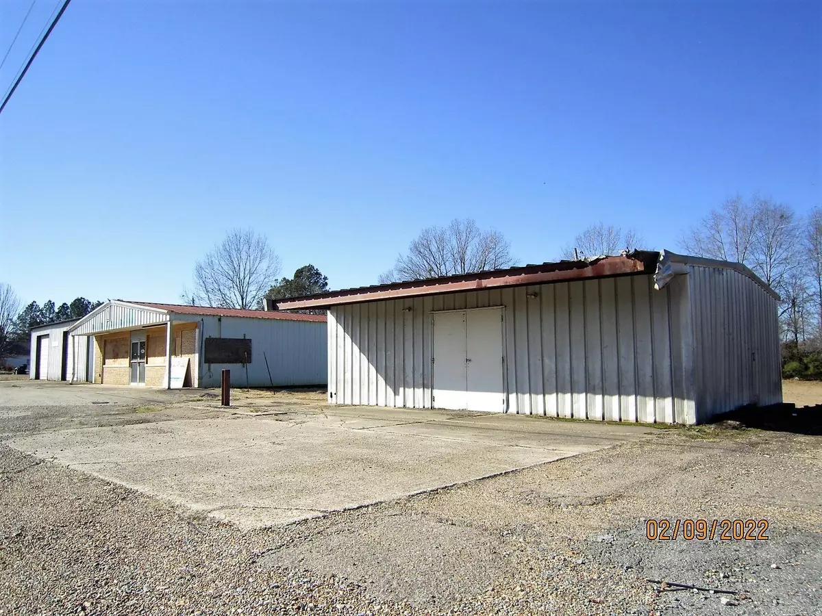 Monticello, AR 71655,1663 S 425 Highway