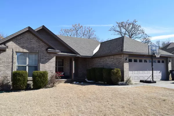 1513 Palm Springs Drive, Searcy, AR 72143