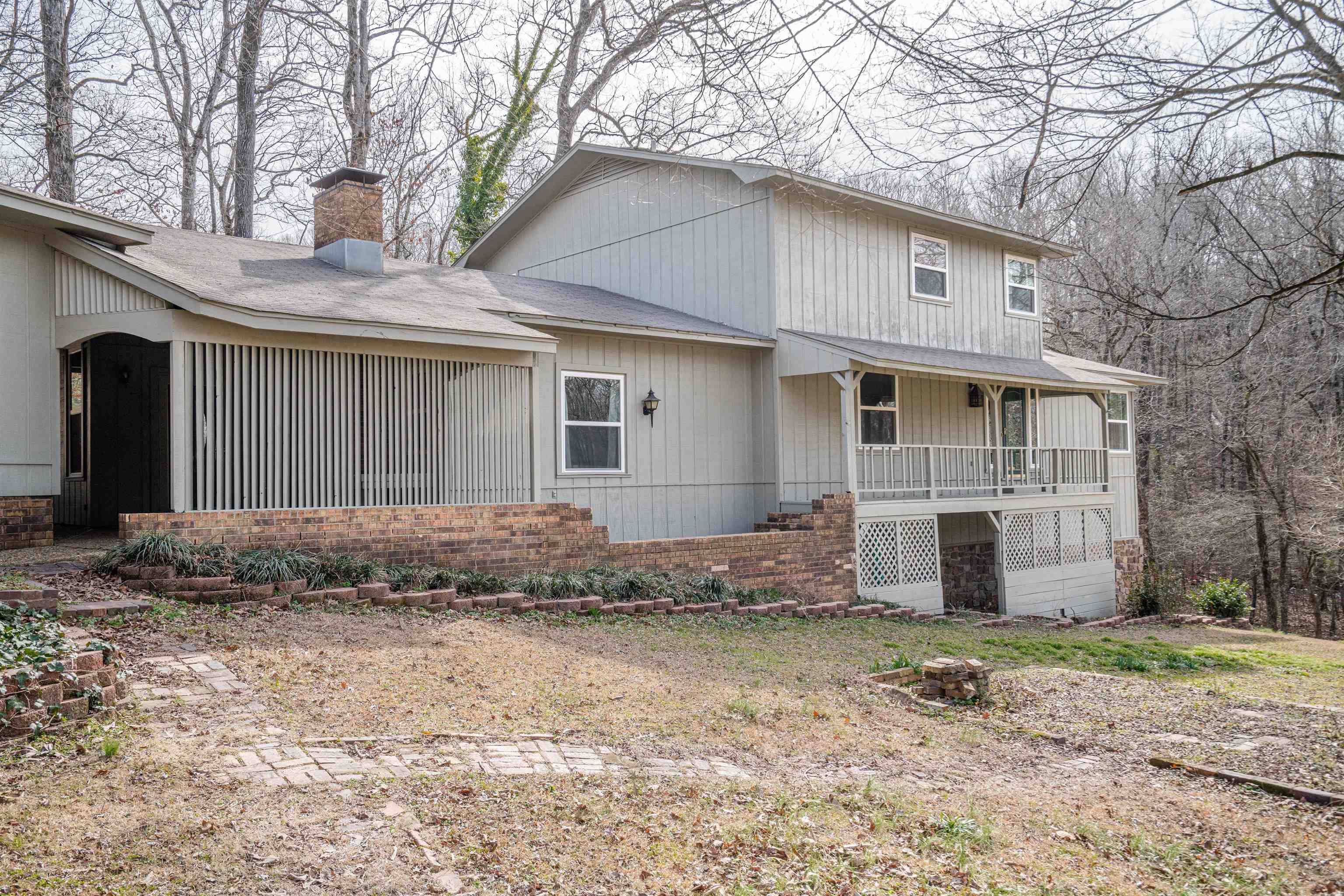 Magnet Cove, AR 72104,150 Arrowhead Road
