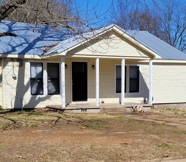 1412 W Grant Street, Morrilton, AR 72110