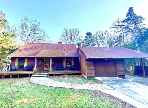 509 Woodland, Greers Ferry, AR 72067