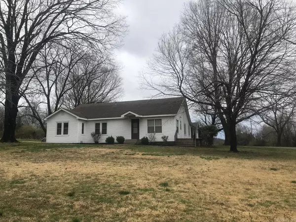 1411 N Panther Avenue, Yellville, AR 72687