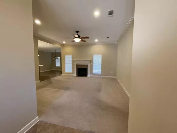 Benton, AR 72019,4574 Shoal Creek Drive