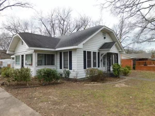 401 N Morrill Street, Morrilton, AR 72110