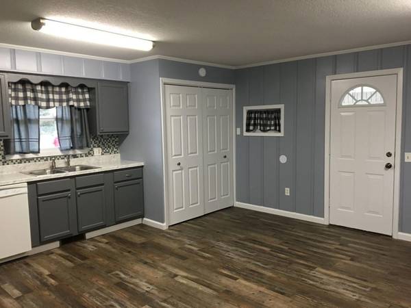 Walnut Ridge, AR 72476,307 E Georgia