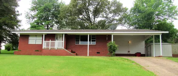 1 WINTHROP Drive, Morrilton, AR 72110