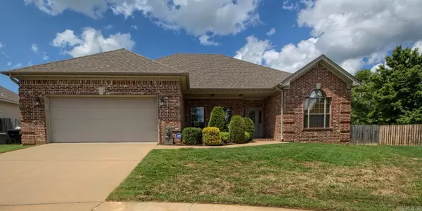 Benton, AR 72015,3384 Bay Meadow Drive