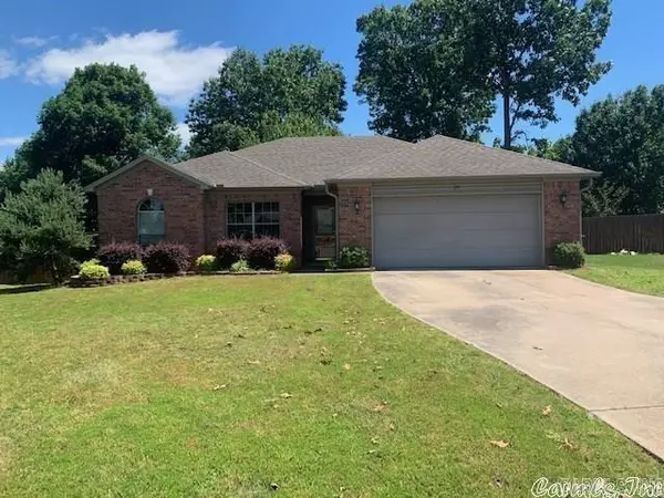 24 Stonewood Court, Cabot, AR 72023