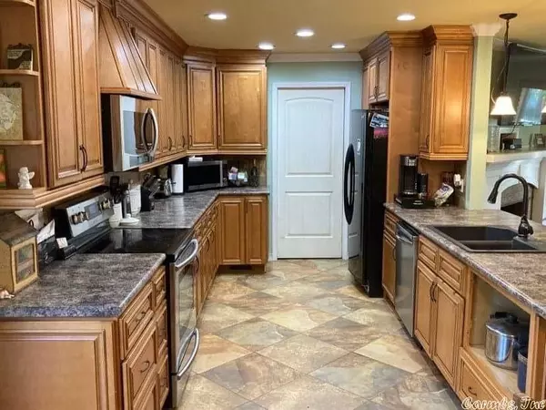 Highland, AR 72542,34 Alma Drive