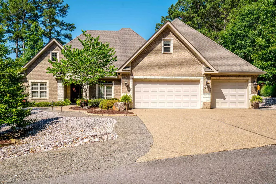 10 Gloria Drive, Hot Springs Vill., AR 71909