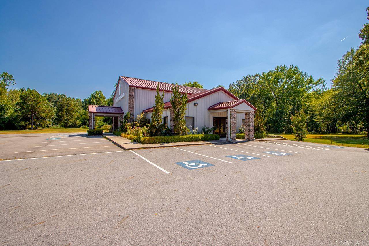 Maumelle, AR 72113,21811 Hwy 365 N