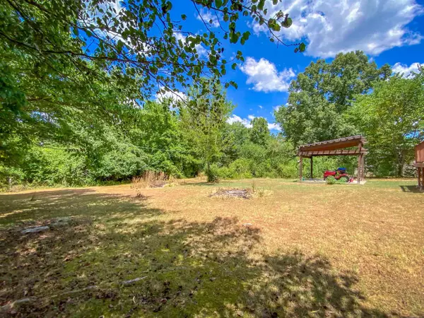 Yellville, AR 72687,1212 N Estes Avenue