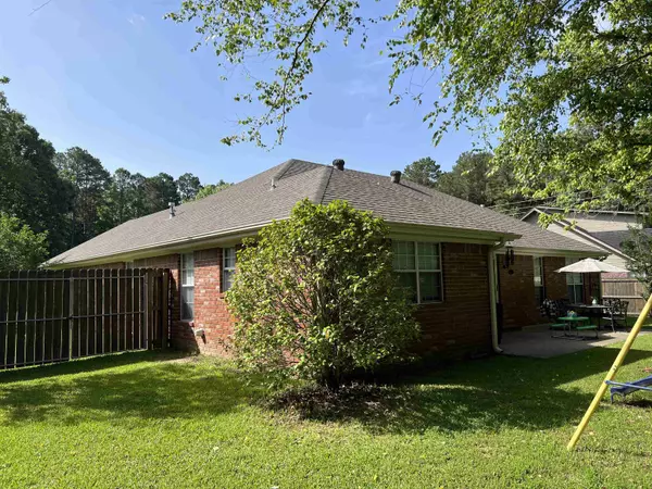 White Hall, AR 71602,306 Barney Cove