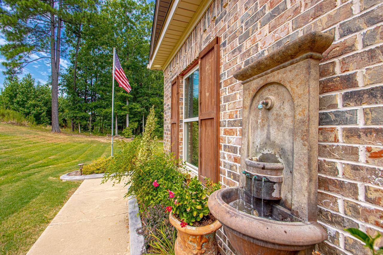 Alexander, AR 72002,356 Zoe Lane