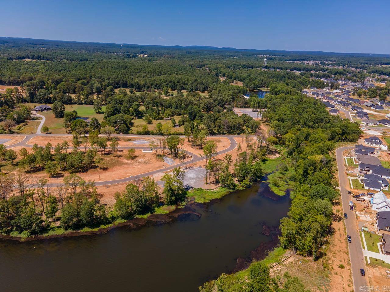 Benton, AR 72019,6015 Majestic Waters dr