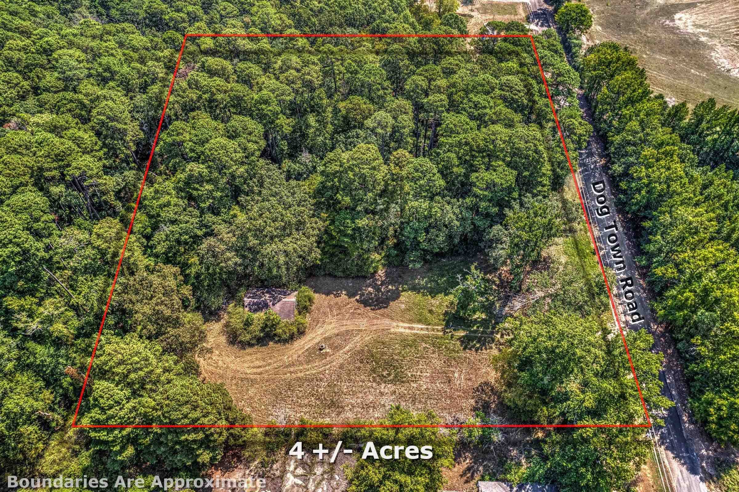 Dog County Road, De Queen, AR 71832