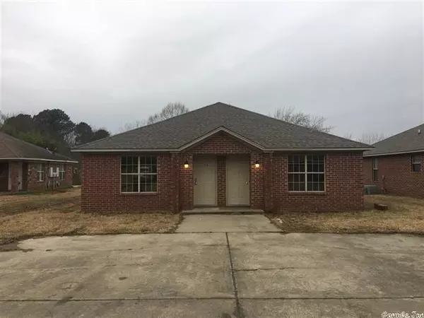 285 S Ash, Conway, AR 72034