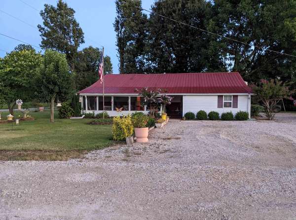 900 N 15th Avenue, Paragould, AR 72450