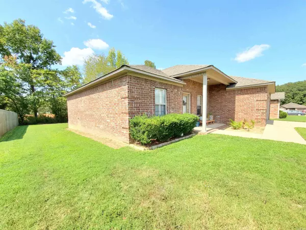 Ward, AR 72176,29 Cottonwood Lane