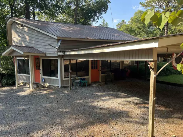 Quitman, AR 72131,824 Cove Creek Road