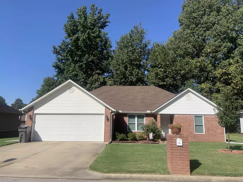 1302 Amanda Lane, Paragould, AR 72450