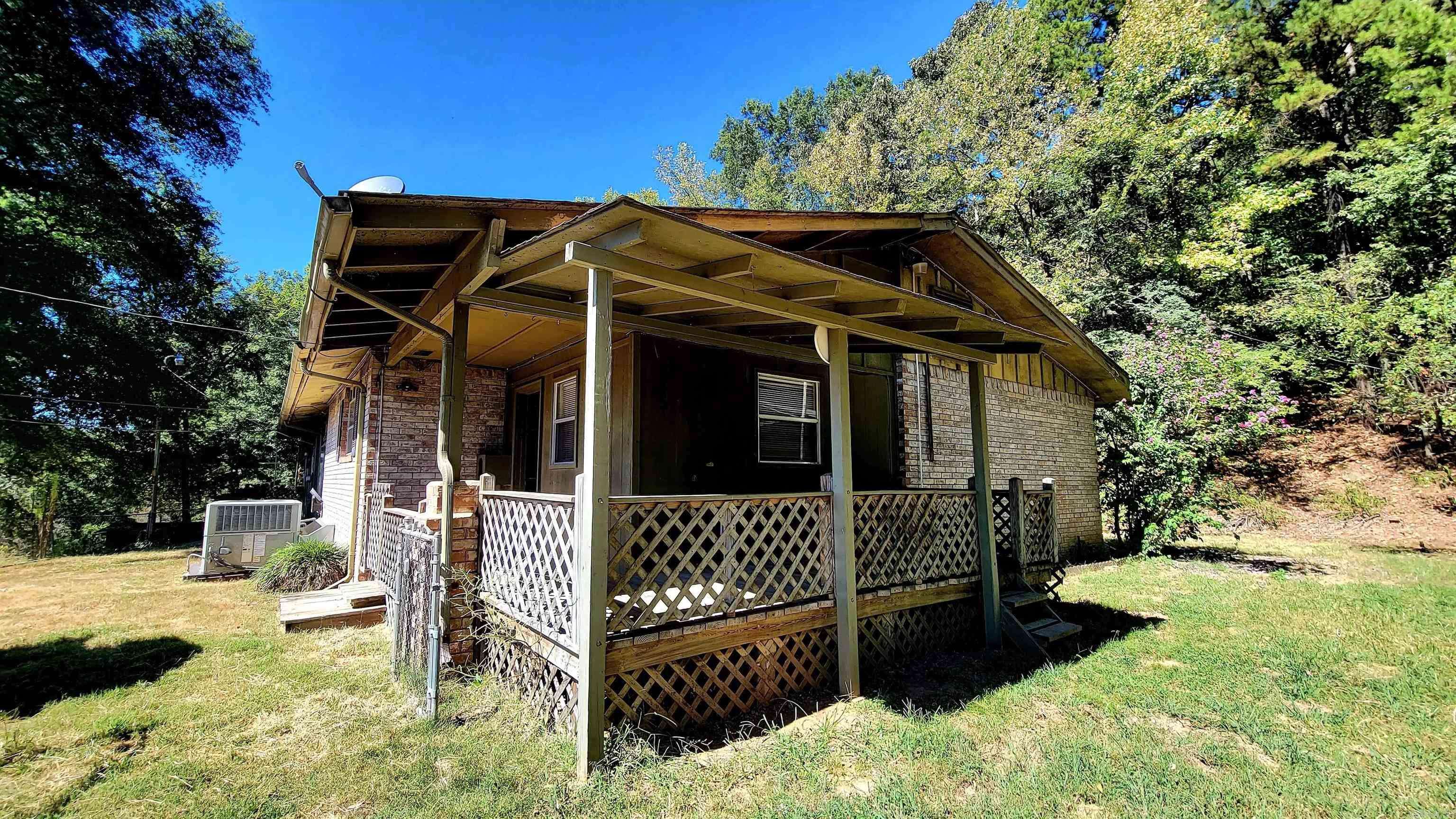 Dardanelle, AR 72834,304 East Street