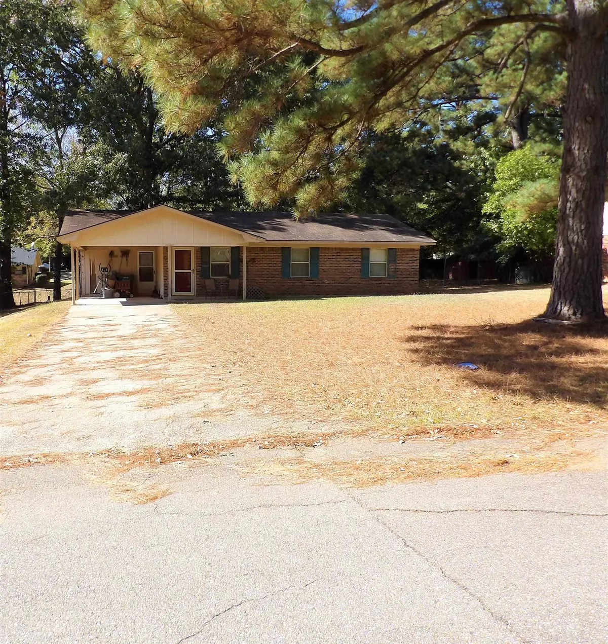 Monticello, AR 71655,422 Elm Court