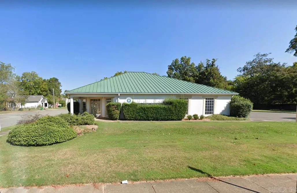 Pine Bluff, AR 71601,501 E 8th