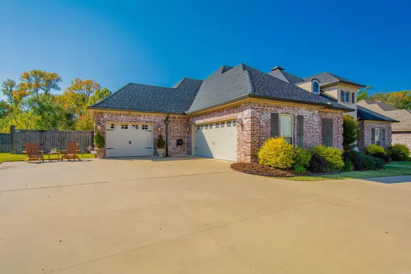 Maumelle, AR 72113,234 Lake Valley Drive