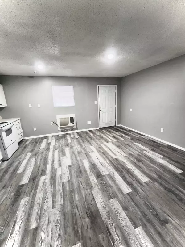 Pine Bluff, AR 71603,2120 W 30th Avenue