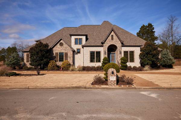 130 Arlington Park Court, Hot Springs, AR 71901