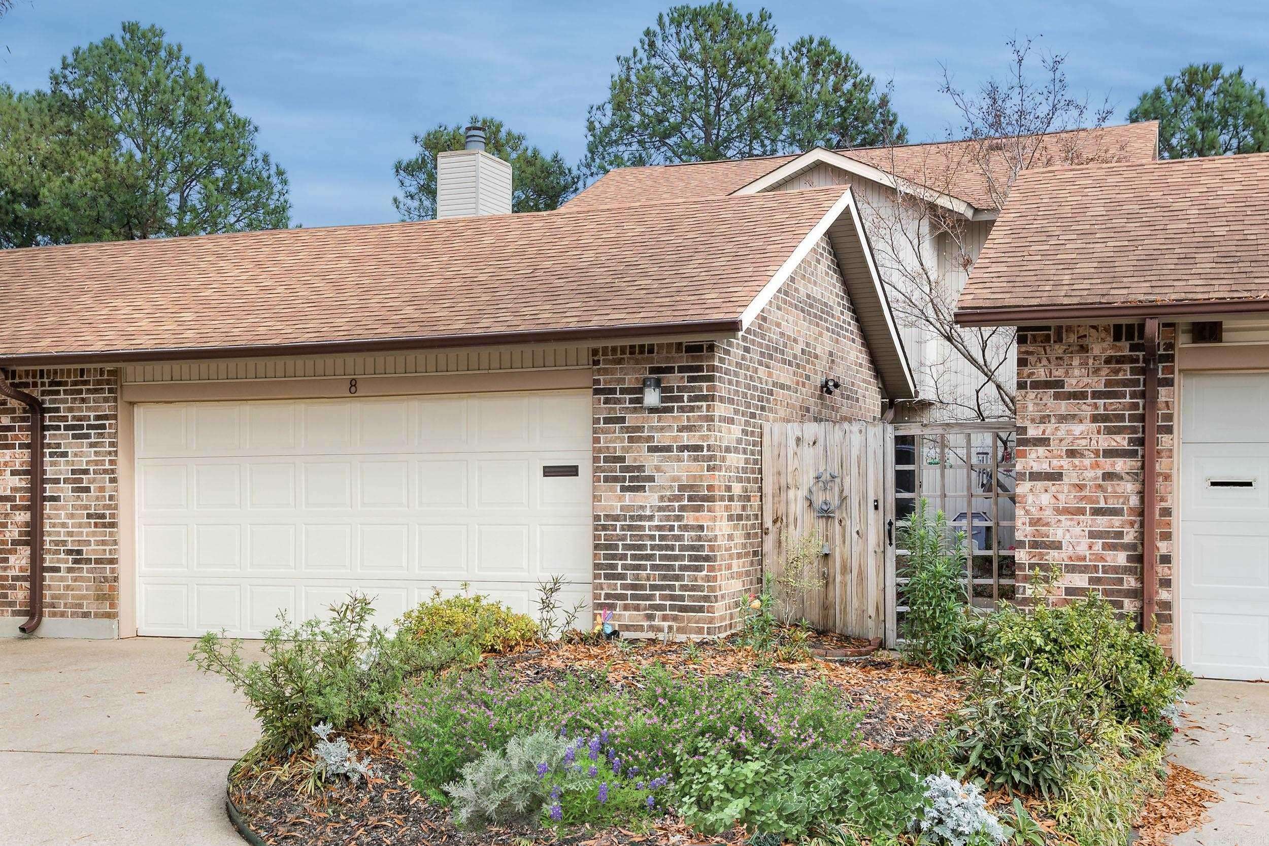 8 Wickford Lane, Little Rock, AR 72212