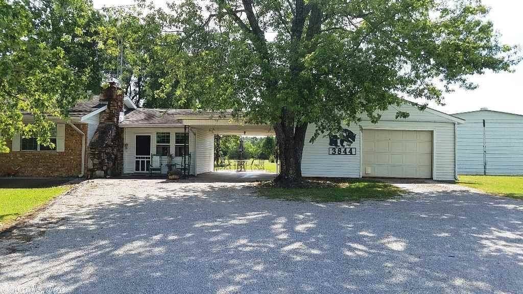 3844 167 Highway, Ash Flat, AR 72513