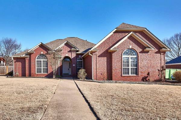 2218 Defoe Circle, Bryant, AR 72022