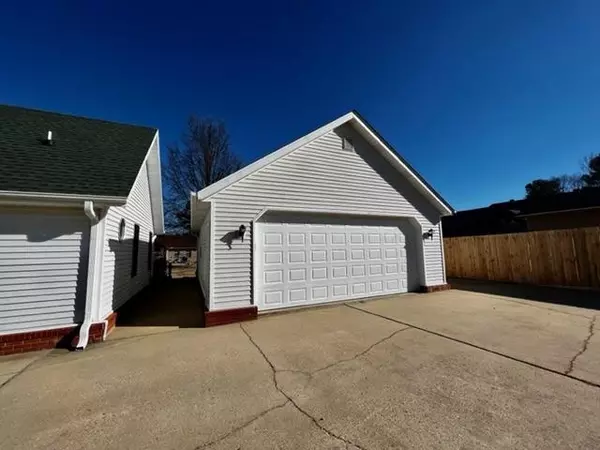 Paragould, AR 72450,4002 Angelus