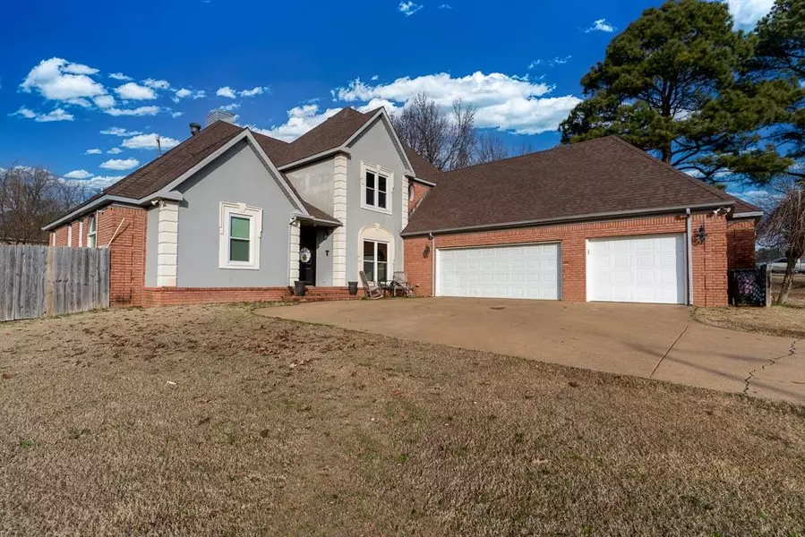 1019 Rolling Forest Drive, Jonesboro, AR 72404