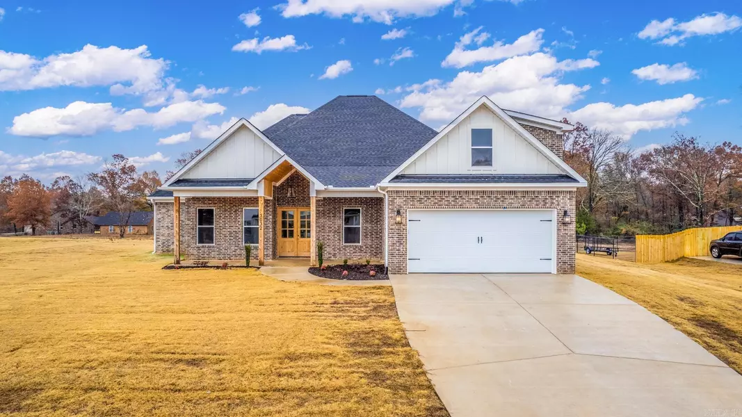3032 Vincintage Cove, Alexander, AR 72002