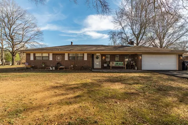 10 Center, Greenbrier, AR 72058-9656