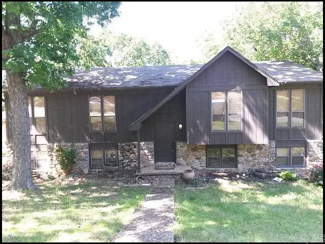 12124 Shawnee Forest Drive, Little Rock, AR 72212