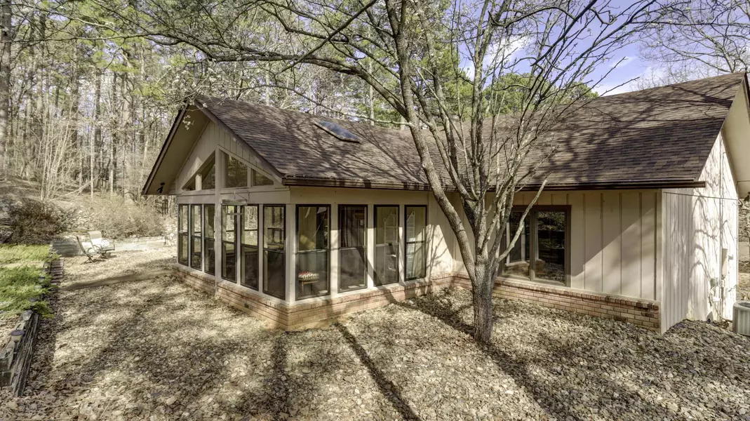 8 Malaga Circle, Hot Springs Vill., AR 71909