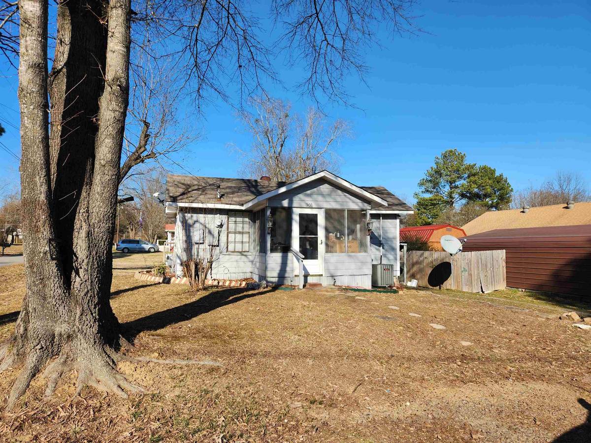 Plumerville, AR 72127,301 E Church Street