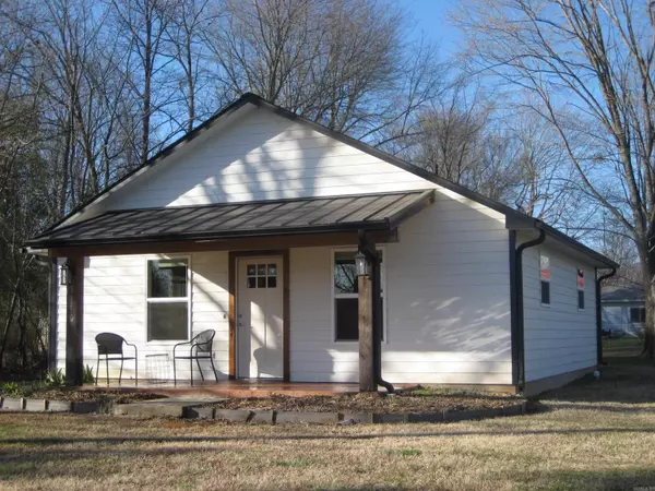 Mena, AR 71953,1405 Oak Grove