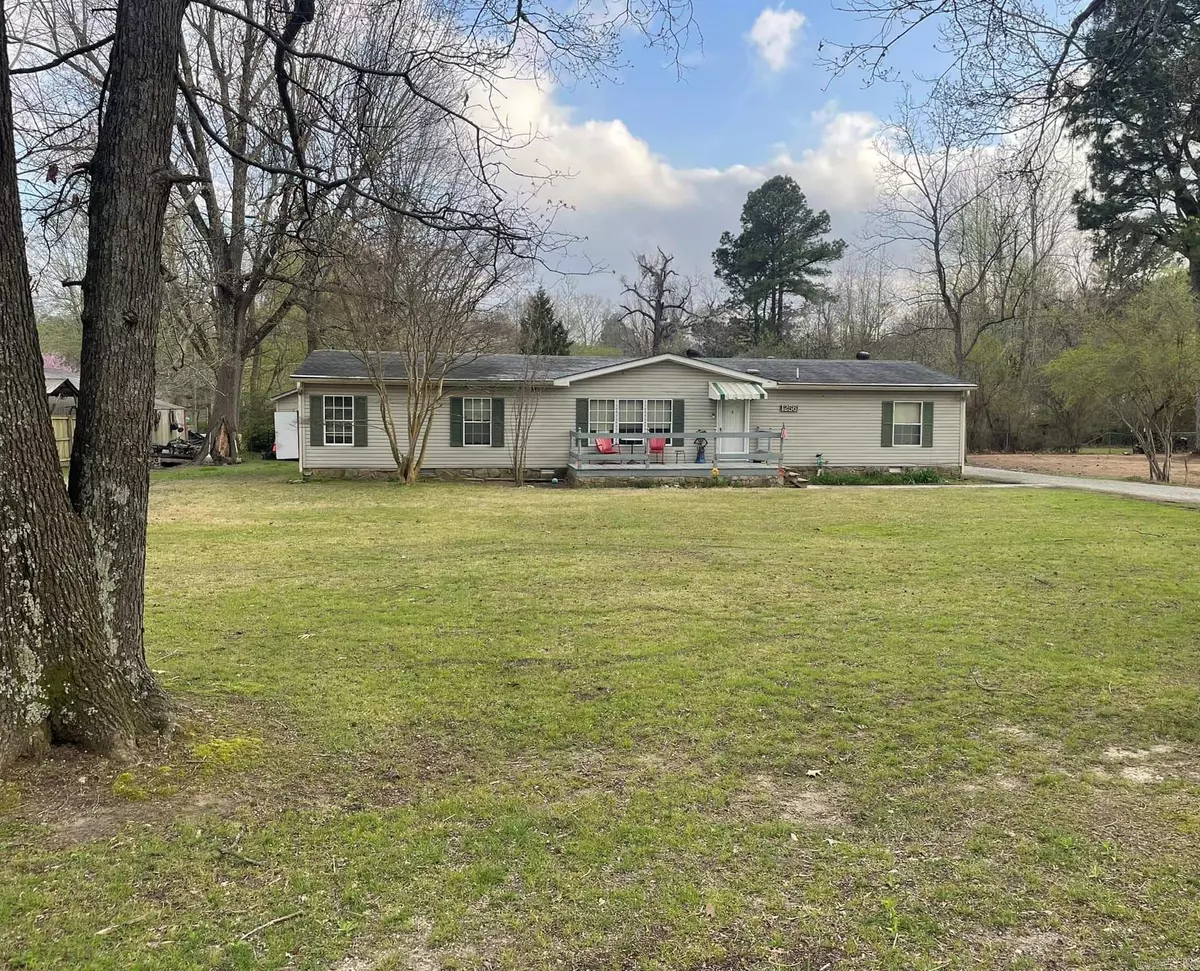 Piggott, AR 72454,1256 W Court Street