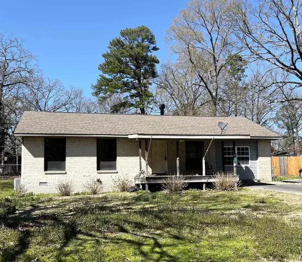 2540 Lakeside Drive, Benton, AR 72019